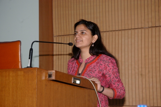 chairperson for session 3, Ms. Varsha Tuteja welcoming the next speaker