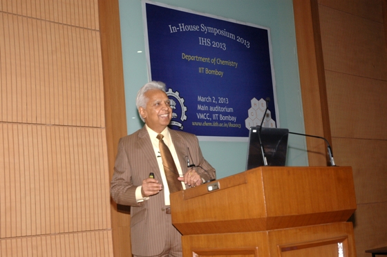 Dr. Nagesh Palepu addressing the audience 